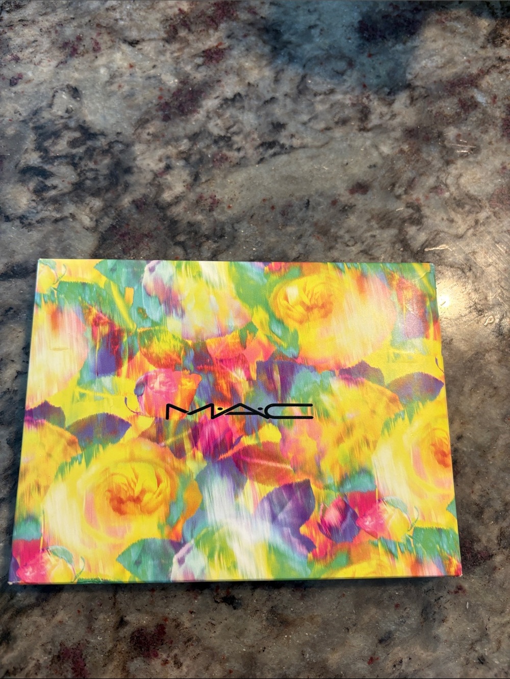 MAC Cosmetics Botanic Panic Vibrant Yellow & Multicolor Eyeshadow Palette